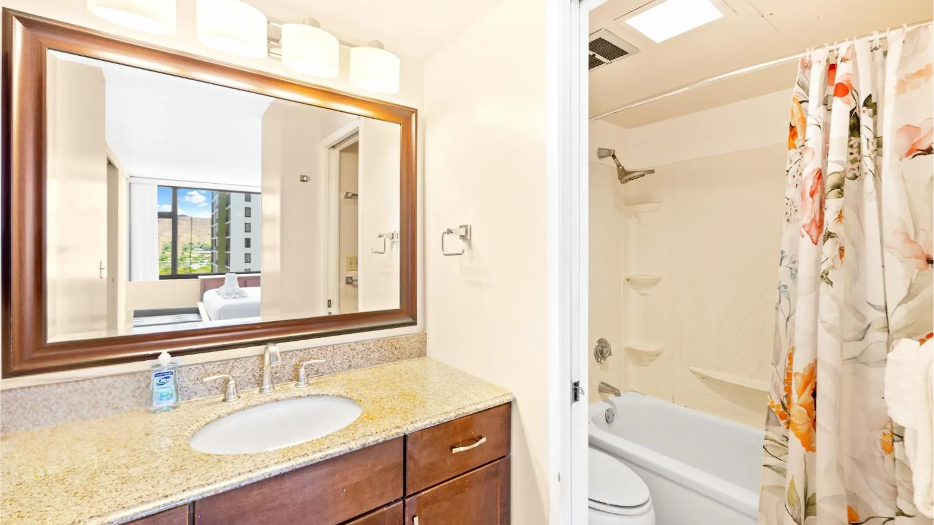Waikiki Banyan T1-19Th Fl King Size Bed Villa Honolulu Holiday home