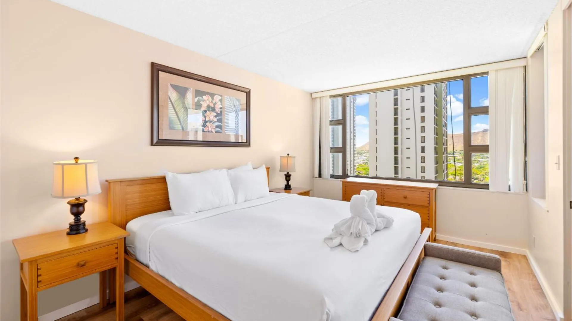 Waikiki Banyan T1-19Th Fl King Size Bed Villa Honolulu United States