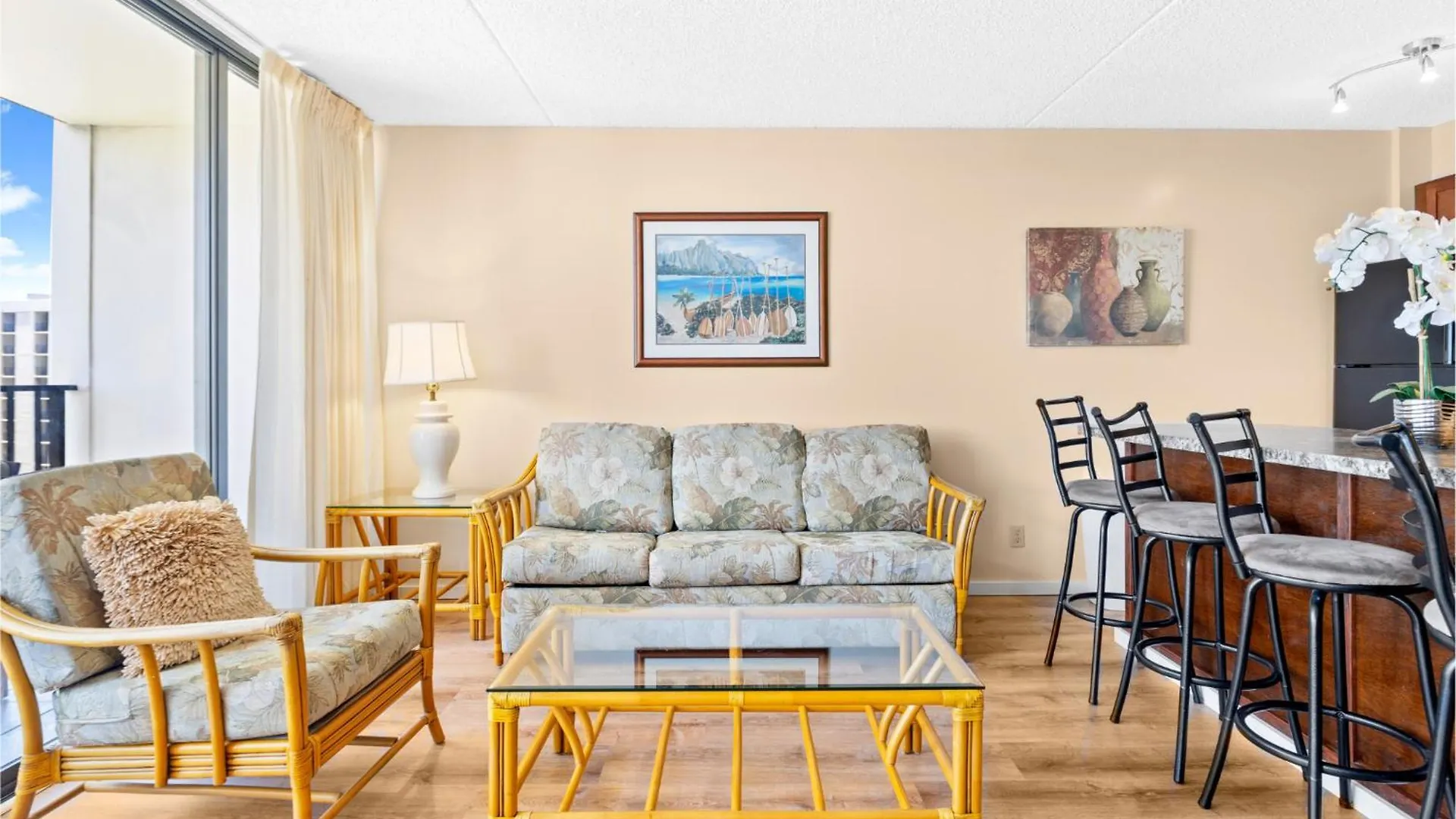 Waikiki Banyan T1-19Th Fl King Size Bed Villa Honolulu 0*,  United States