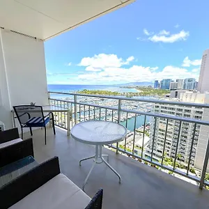  Holiday home Ilikai 2127 - Spacious With Spectacular Ocean & Harbor Views